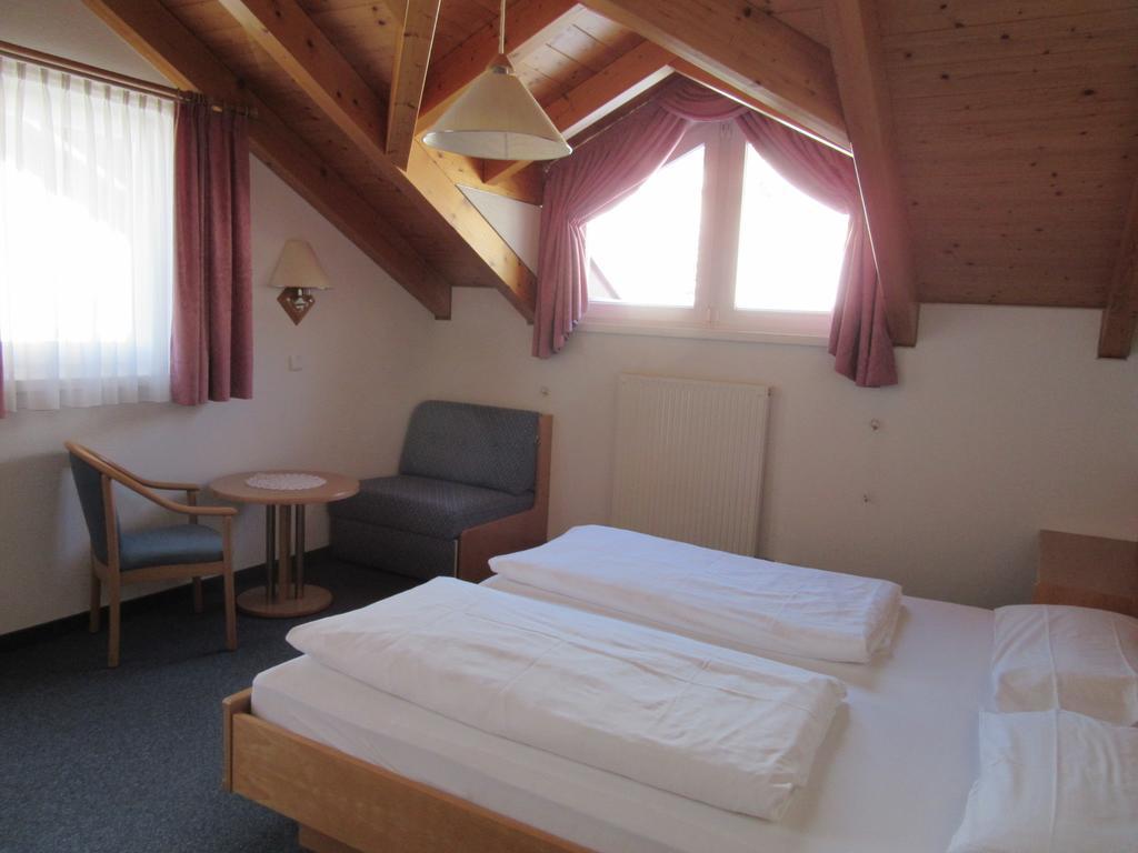 Appartements Haus Bachmann San Candido Exterior foto